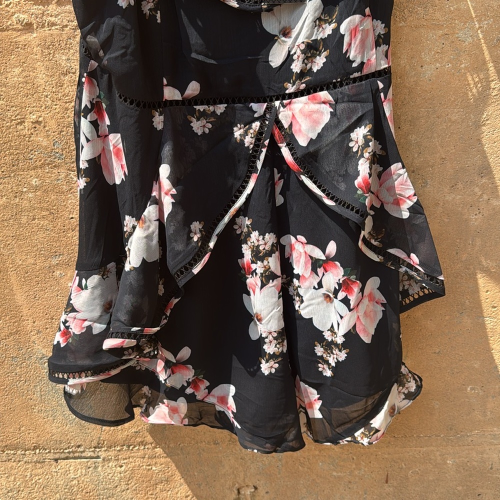 Miss Selfridge Black Floral Mini Dress - Picture 3 of 8